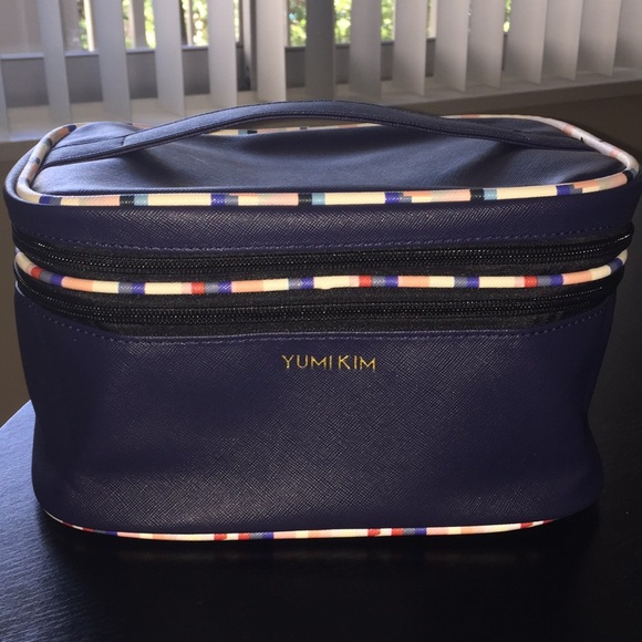 Yumi Kim Make-Up Train Case - Picture 1 of 5